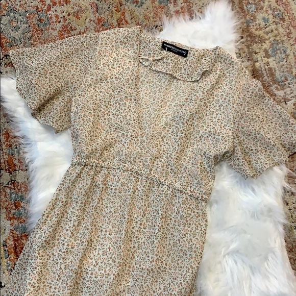 • Floral Maxi Dress • - Picture 6 of 11